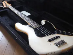 WHITE 4-STRING ELECTRIC