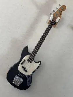 BLACK PICKGUARD SOFT