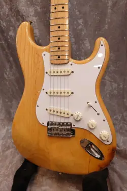 FENDER JAPAN ST71 ASH ELECTRIC GUITAR STRATOCASTER NATURAL USED FROM JAPAN