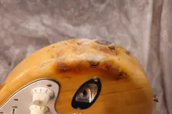 GUITAR STRATOCASTER NATURAL