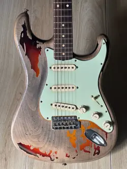 2016 FENDER STRATOCASTER 