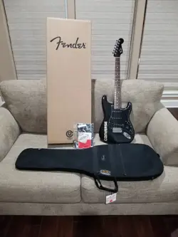 FENDER STANDARD CONVERSE