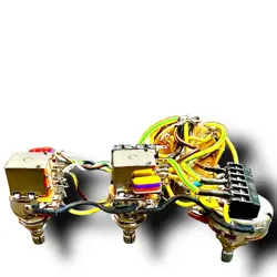 SOLDERLESS FENDER STRAT HSH HARNESS BOURNS POTS COIL SPLITS 