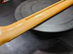 SERIES STRATOCASTER MIM