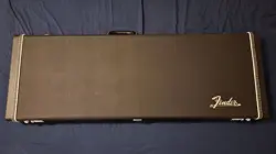 FENDER CLASSIC SERIES BLACK HARDSHELL CASE FOR STRATOCASTER/TELECASTER