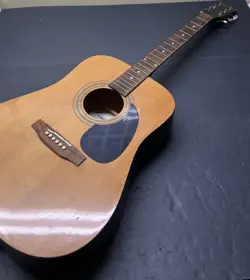 VINTAGE FENDER STARCASTER ACOUSTIC GUITAR