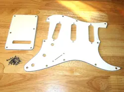 FENDER 1998 USA WHITE 3 PLY STRATOCASTER PICKGUARD & TREMOLO COVER