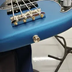 FENDER AM PERF P BASS MN SATIN LPB PRECISION TYPE