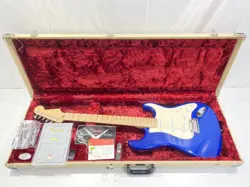 DLX STRATOCASTER BLUE