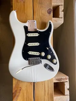 FENDER AMERICAN PERFORMER STRAT BODY