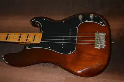 SQUIER FENDER CLASSIC VIBE '70S PRECISION BASS - WALNUT MINT!