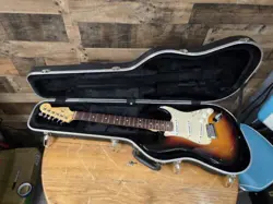 2003 FENDER AMERICAN STANDARD STRATOCASTER  SUNBURST W/OHSC