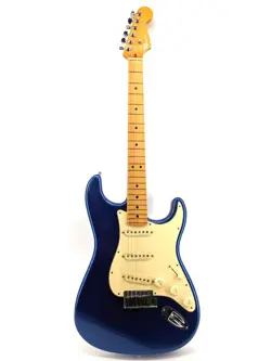 FENDER AMERICAN ULTRA STRATOCASTER 6-STRING ELECTRIC GUITAR - BLUE WITH CASE