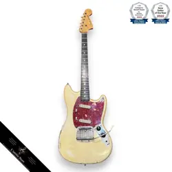 FENDER MUSTANG '65 VINTAGE GUITAR USA   WEATHER CRACKS MODIFICATIONS