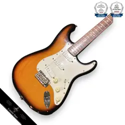 FENDER AMERICAN VINTAGE '62 STRATOCASTER 3 COLOR SUNBURST ELECTRIC GUITAR