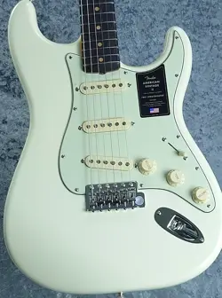 FENDER AMERICAN VINTAGE II 61 STRATOCASTER OLYMPIC WHITE #V2447650 3.64KG
