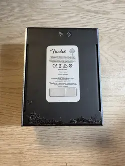 REVERB TREMOLO GUITAR