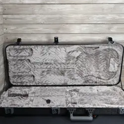 FENDER HARDSHELL CASE MOLDED STRATOCASTER HARD CASE