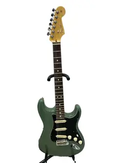 FENDER STRATOCASTER TYPE SSS AMERICAN PRO STRATOCASTER ELECTRIC GUITAR