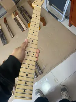 21 FRET  ELECTRIC GUITAR NECK FOR FENDER STRAT REPLACEMENT  PART