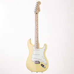 FENDER PLAYER STRATOCASTER MAPLE FINGERBOARD BUTTERCREAM FENDER 3.75KG MADE