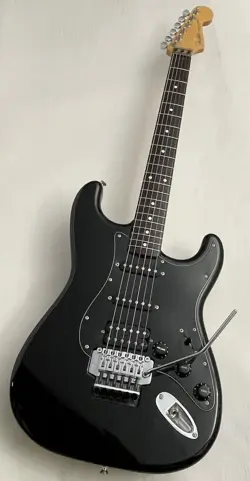 FENDER SECONDHAND FENDER