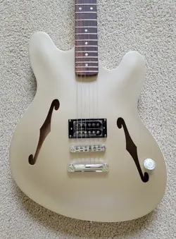 FENDER TOM DELONGE STARCASTER ELECTRIC GUITAR, SHORELINE GOLD, HARD SHELL CASE