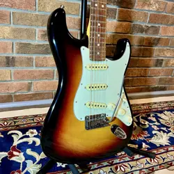 FENDER AMERICAN ULTRA STRATOCASTER 2022 MINT CONDITION