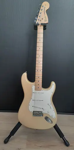 FENDER USA ST TYPE 60TH ANNIVERSARY ELECTRIC GUITAR W/GIG BAG TREMOLO ARM