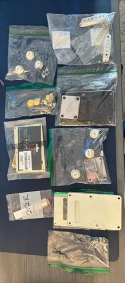 SQUIER STRATOCASTER PARTS