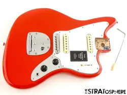 FENDER PLAYER II JAGUAR LOADED BODY ALNICO 5 + 2 GUITAR PARTS, CORAL RED