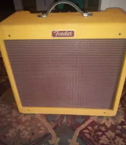 FENDER BLUES JUNIOR 15 WATT COMBO AMP TWEED MINT