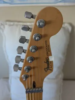 FENDER USA STRAT PLUS DELUXE SUNBURST FINISH