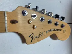 2015 FENDER USA STRATOCASTER MAPLE NECK