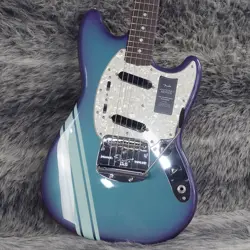 FENDER VINTERA II 70S COMPETITION MUSTANG COMPETITION BURGUNDY #GG5ZE