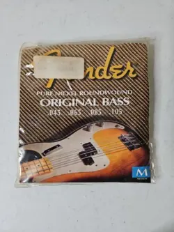 GUITAR STRINGS MEDIUM