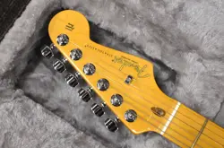 FENDER AMERICAN PROFESSIONAL II STRATOCASTER HSS MAPLE FINGERBOARD 3-COLOR SUNBU