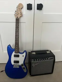 FENDER GUITAR AND AMP SET