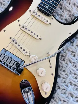 STRATOCASTER ULTRA BURST