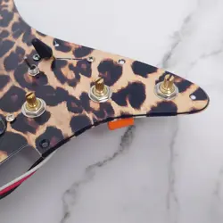 LEOPARD PRINT SCRATCH