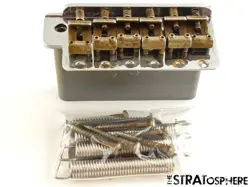 FENDER USA CUSTOM SHOP POSTMODERN RELIC STRATOCASTER TREMOLO VINTAGE