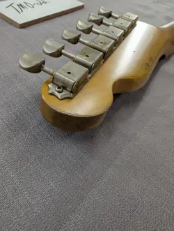 TELECASTER WITH AGED