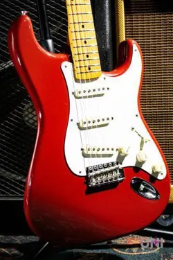 FENDER AMERICAN VINTAGE ‘57 STRATOCASTER / 2001 TRACKING NUMBER