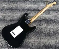 FENDER PLAYER STRATOCASTER LH BLACK TRACKING NUMBER
