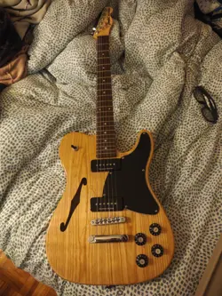 FENDER JIM ADKINS JA-90 TELECASTER THINLINE RIGHT-HANDED ELECTRIC GUITAR HOLLOW