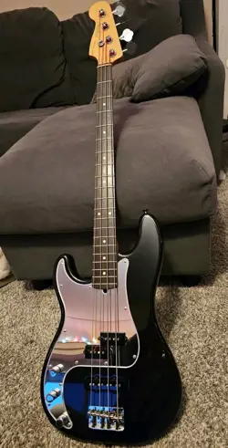HANDED 1999 FENDER