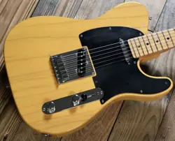 FENDER AMERICAN DELUXE ASH TELECASTER MAPLE , BUTTERSCOTCH BLONDE #GG840