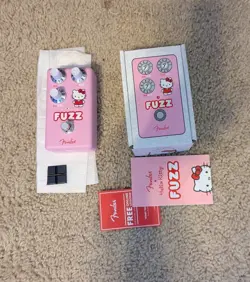 FENDER X HELLO KITTY FUZZ GUITAR EFFECTS PEDAL (PINK EDITION)