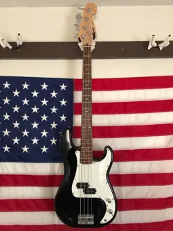 FENDER SQUIER P BASS GUITAR AFFINITY SERIES