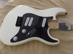 FENDER SQUIER CONTEMPORARY STRATOCASTER SPECIAL HT STRAT LOADED BODY PEARL WHITE